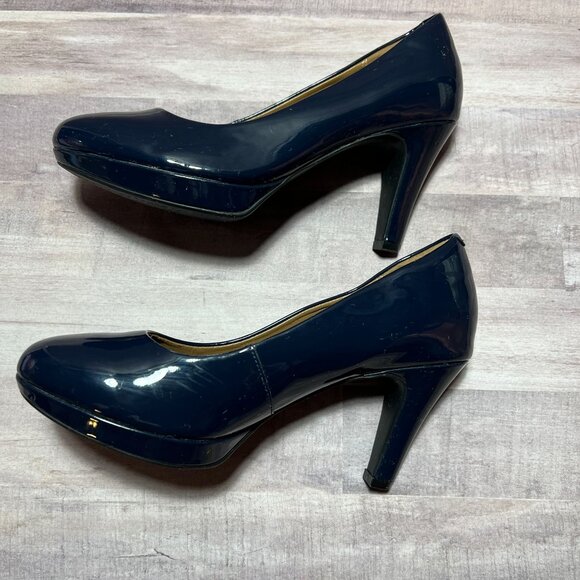 Clarks Womens Navy Patent Leather Cushion Heel Pumps Size 7M - Picture 9 of 13